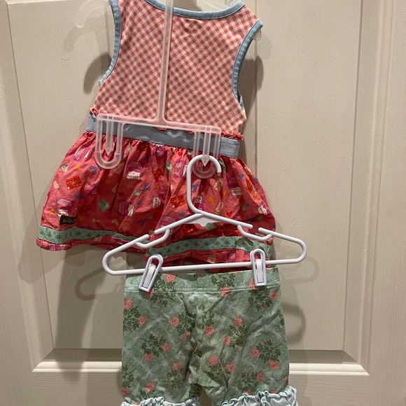 Matilda, Jane Valentine, two piece set - Picture 4 of 8